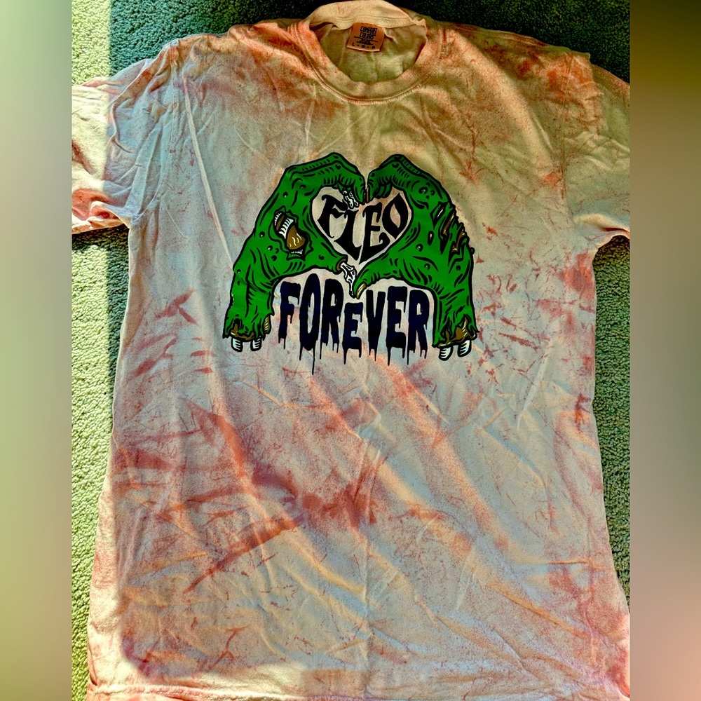 L FLEO tee